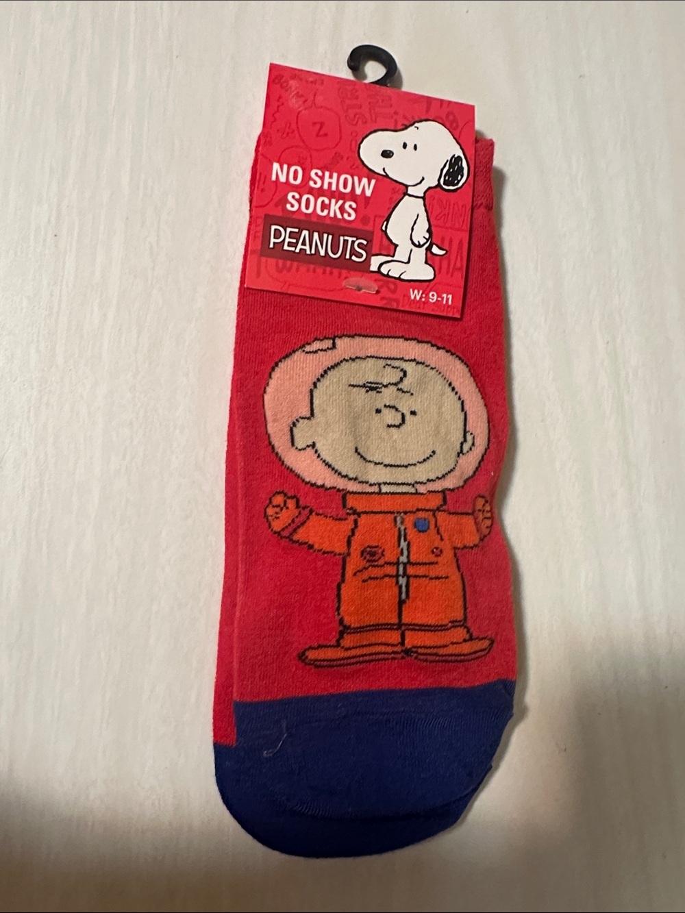 Peanuts Red & Navy Charlie Brown Astronaut No-Show Socks